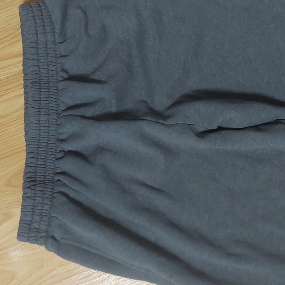 Sweats - Picture 2 of 8